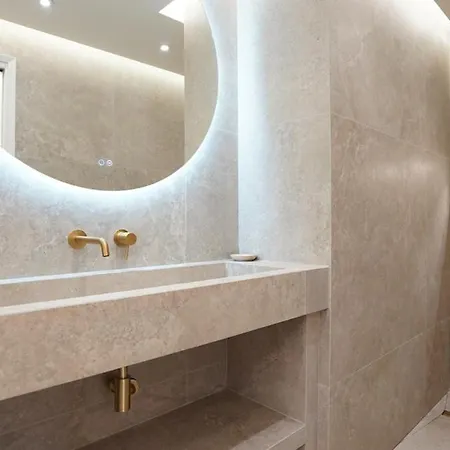 Lägenhet Le Bristol 4 Pieces Luxe Au Centre De Juan Les Pins Antibes